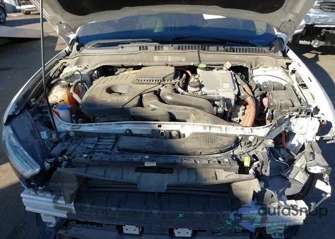 2014 Ford Fusion Energi Titanium from USA, damaged, VIN 3FA6P0SUXER329887